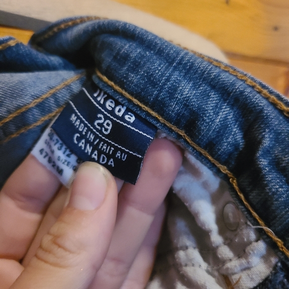 IKEDA • Highwaisted Jeans - Picture 7 of 7